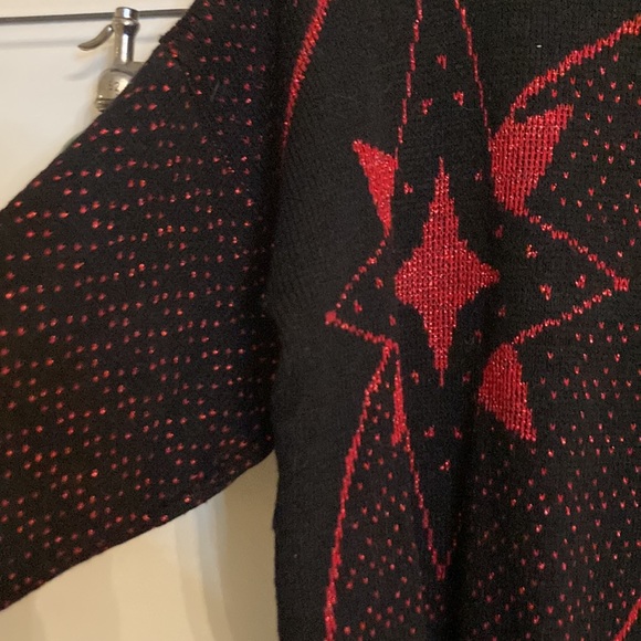 VINTAGE Ellen D Kollection Black Knit Sweater with Red Tinsel Star Design - Picture 5 of 8